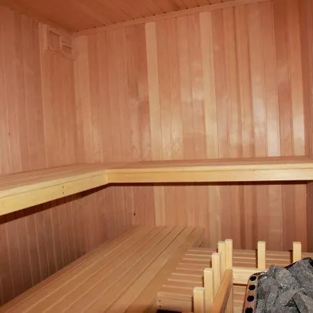 Fischerhaus Classic 301 *